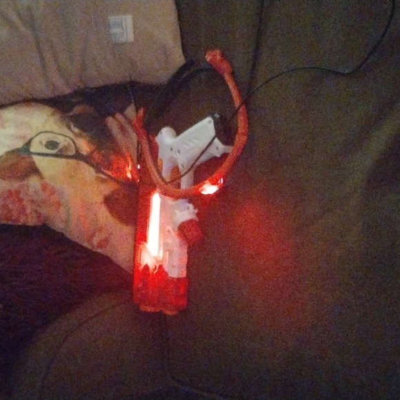 Toy Gum with Glasses. Totally Cool! - Picture 2 of 4